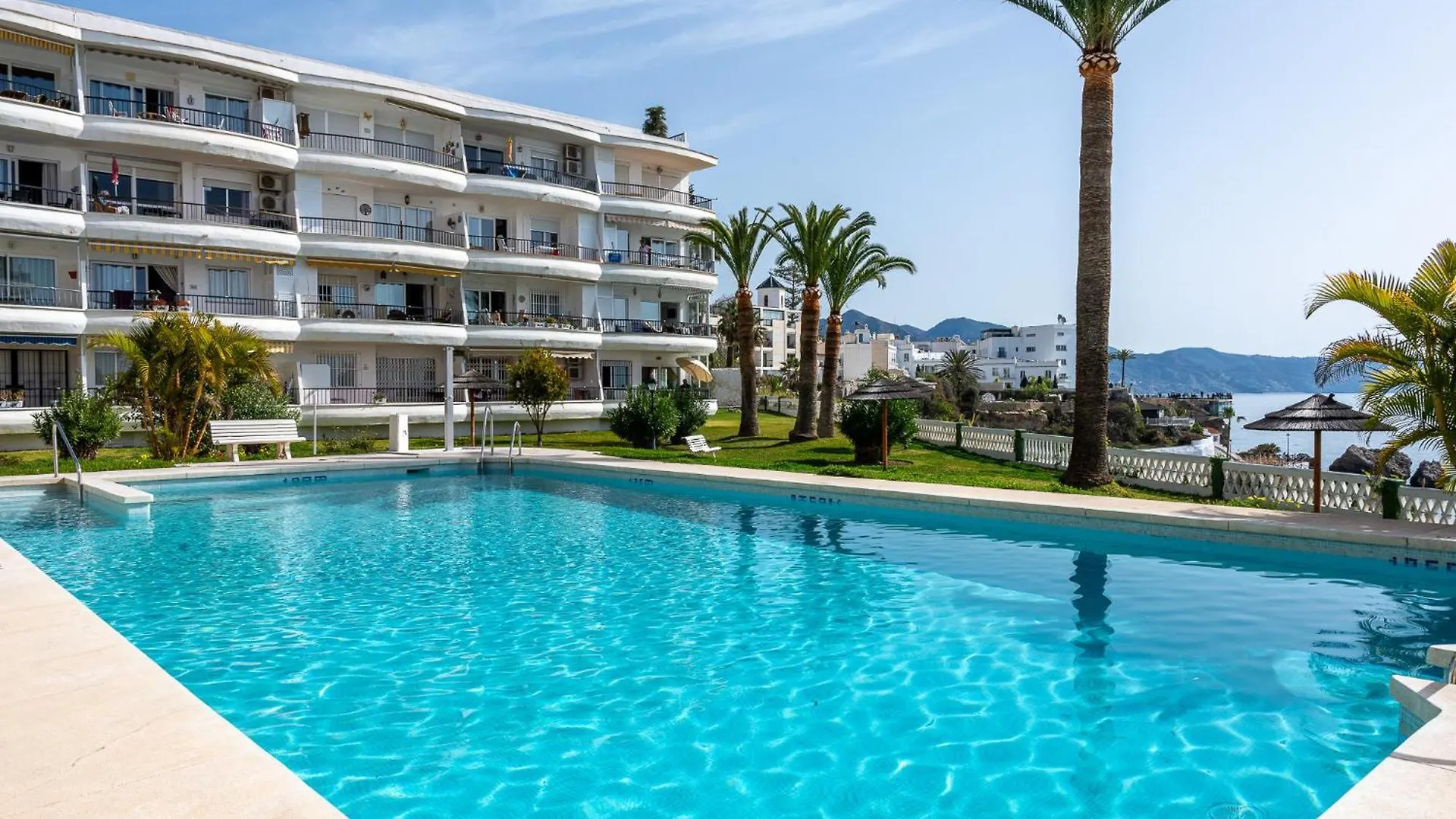 Ap408 Acapulco Playa Apartment Nerja