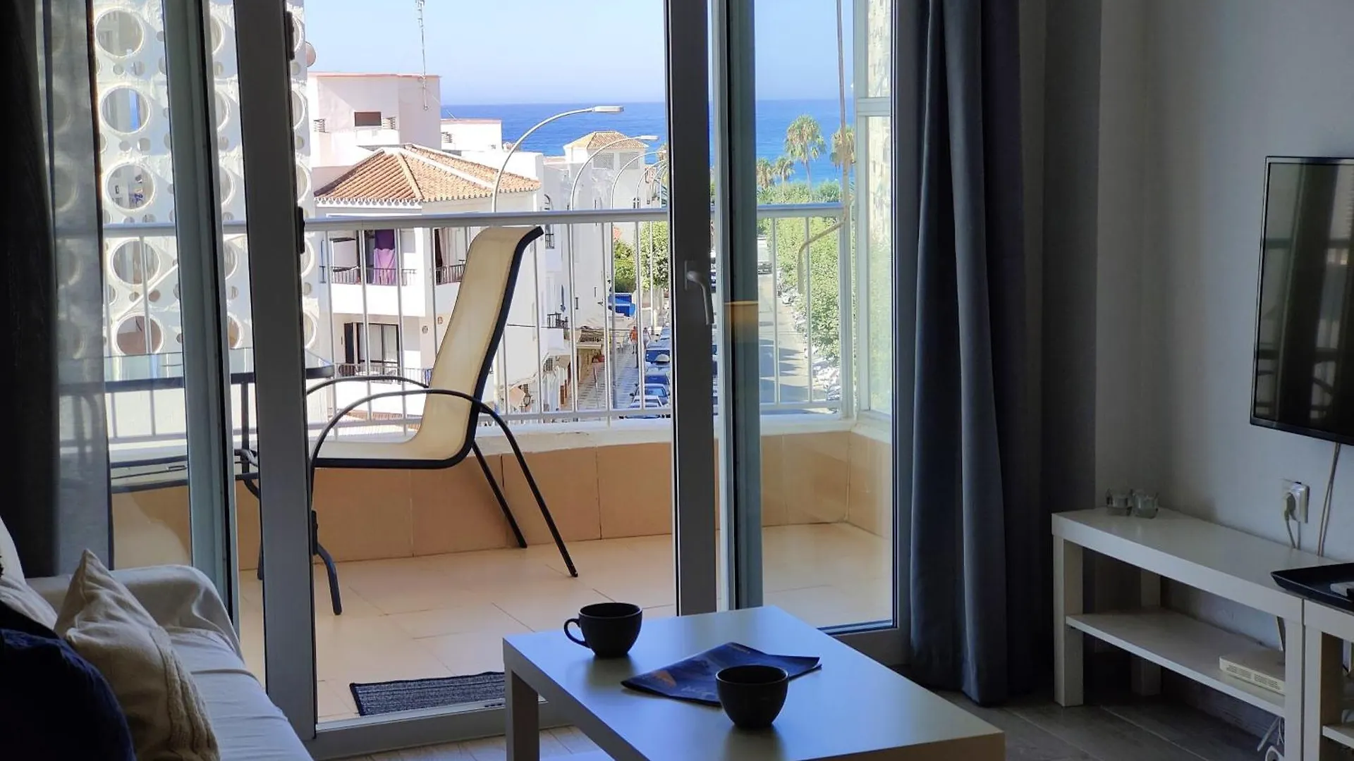 Ap408 Acapulco Playa Apartment Nerja