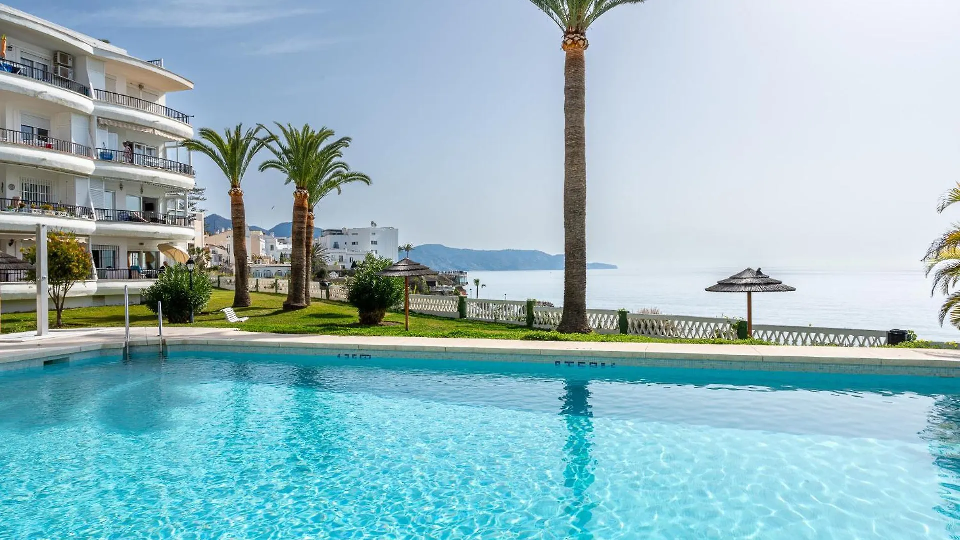 Ap408 Acapulco Playa Apartment Nerja